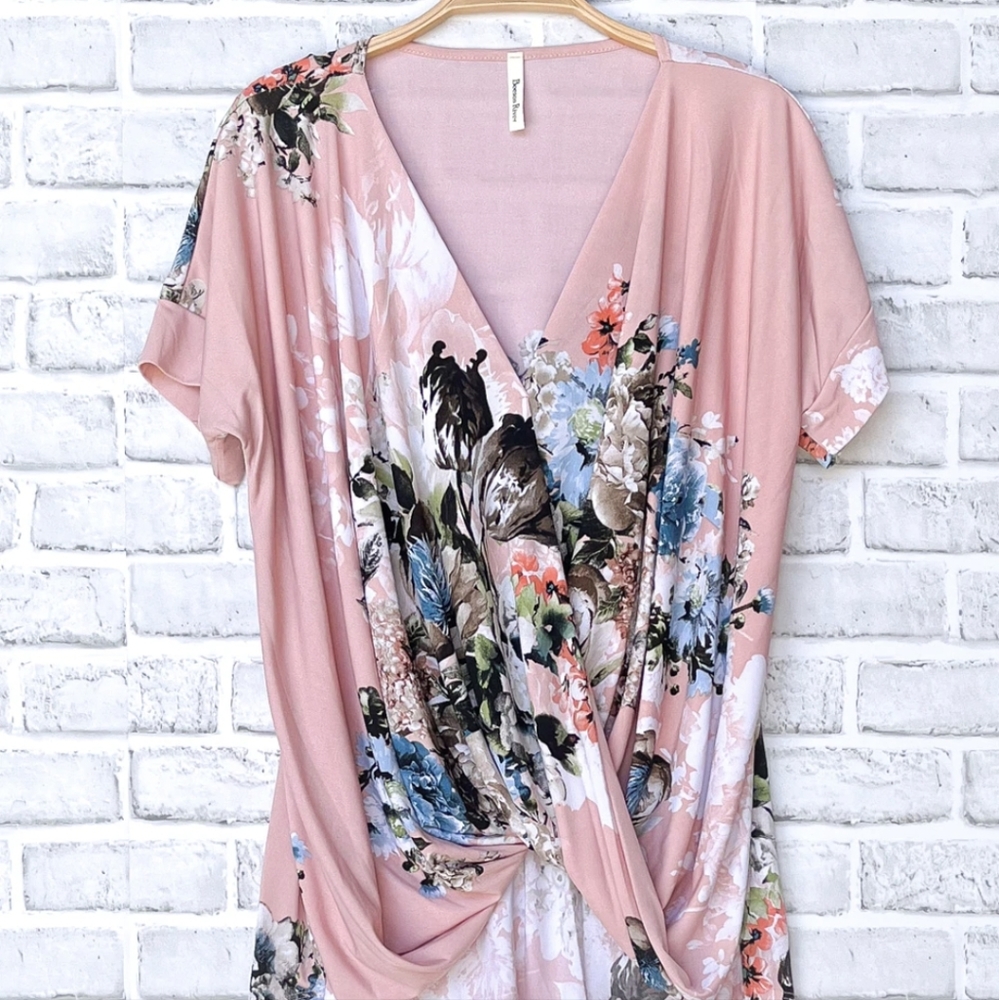 💜 New Floral Wrap Top